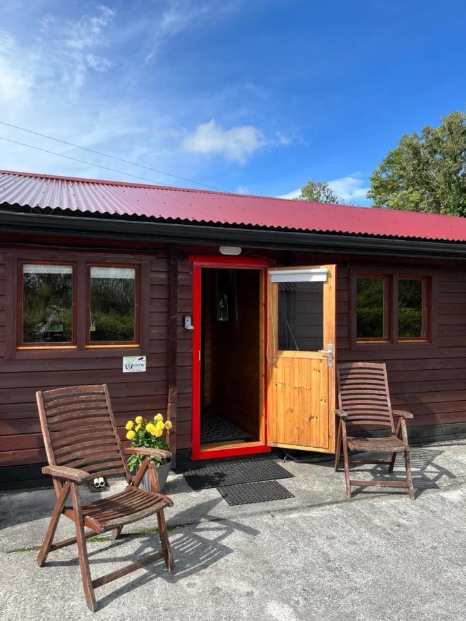 Red squirrel lodge Galway Exterior foto